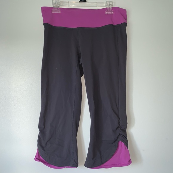 🚴🏻♀️Athleta Capri Leggins🚴🏻♀️ - Picture 1 of 6